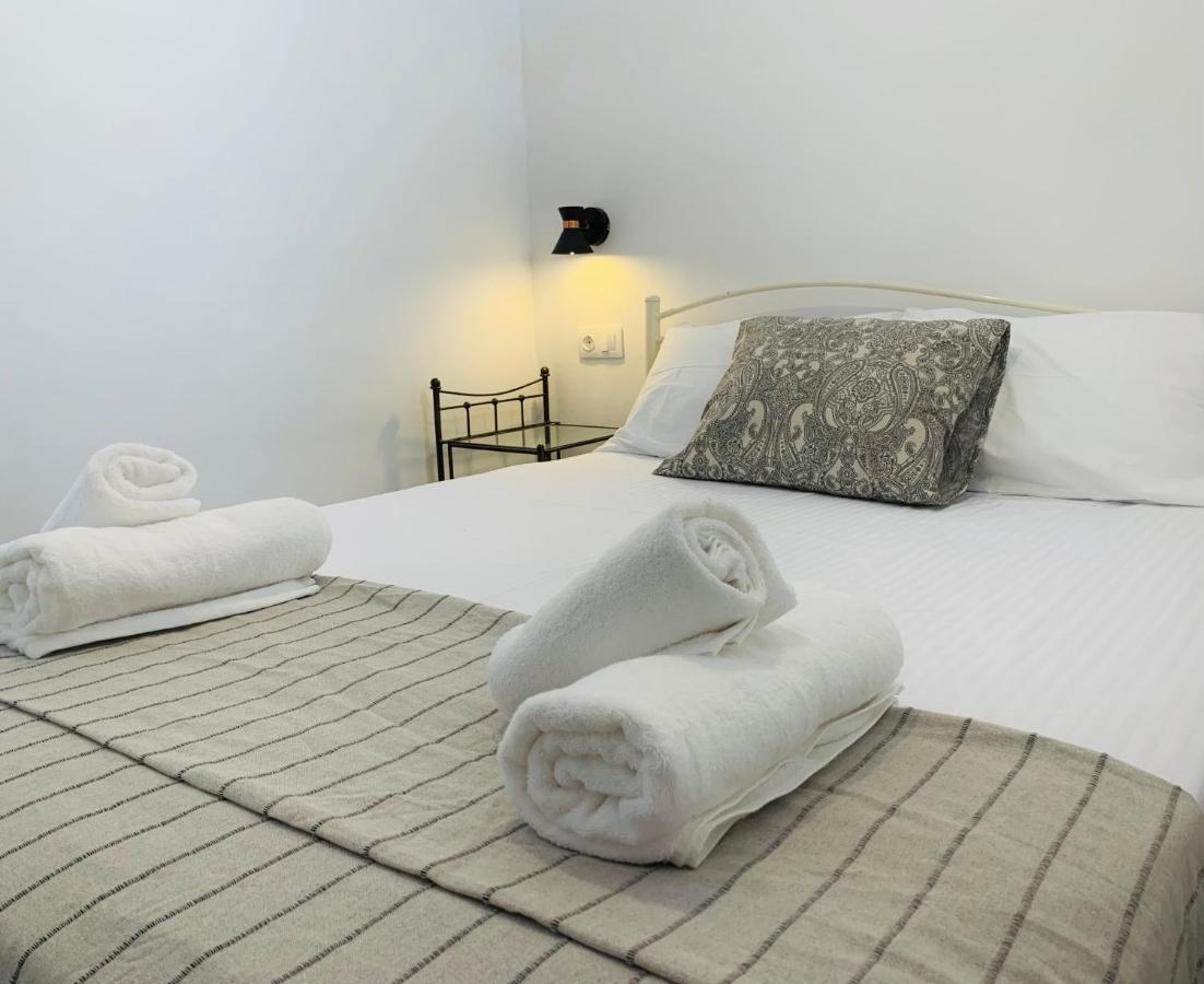 Juli'S Suites Merichas Экстерьер фото