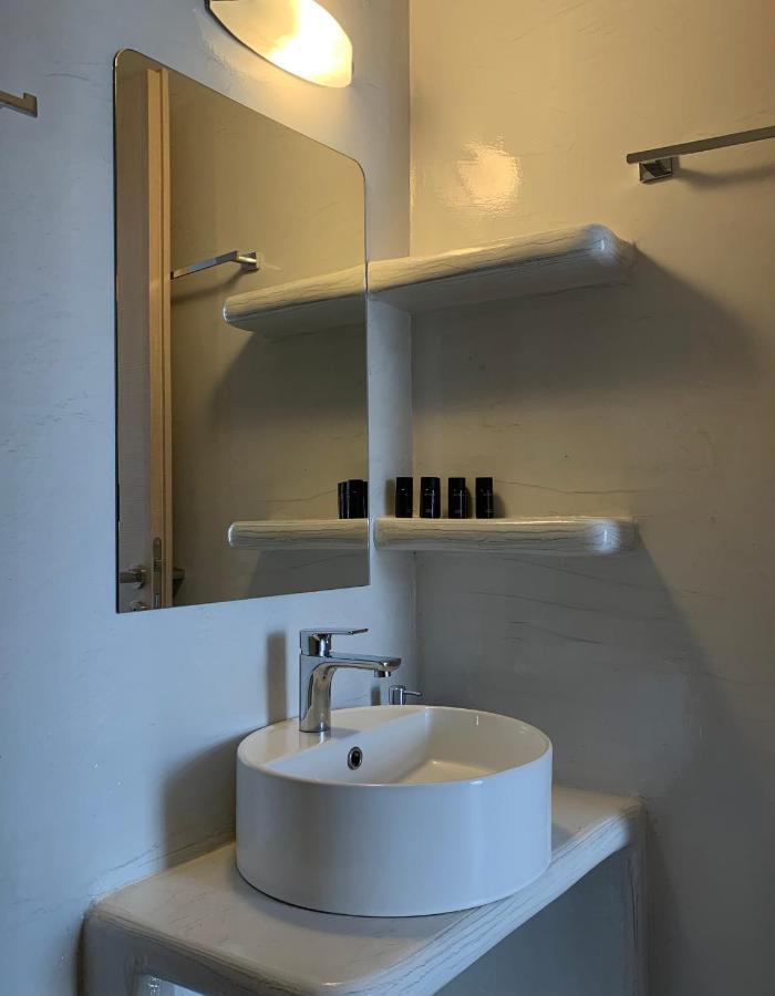 Juli'S Suites Merichas Экстерьер фото